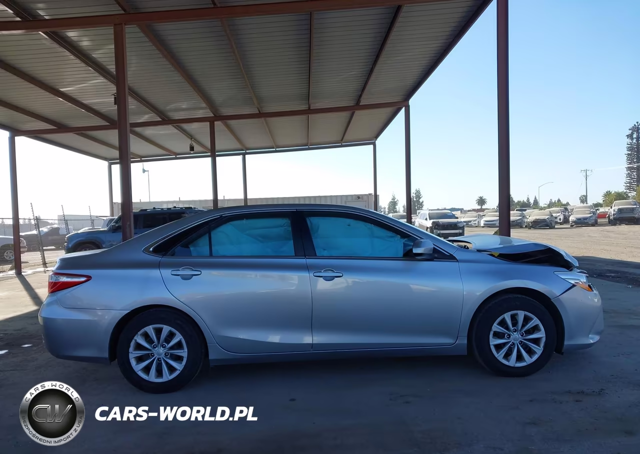2016 Toyota Camry Le VIN:4T4BF1FK0GR525506 - 13