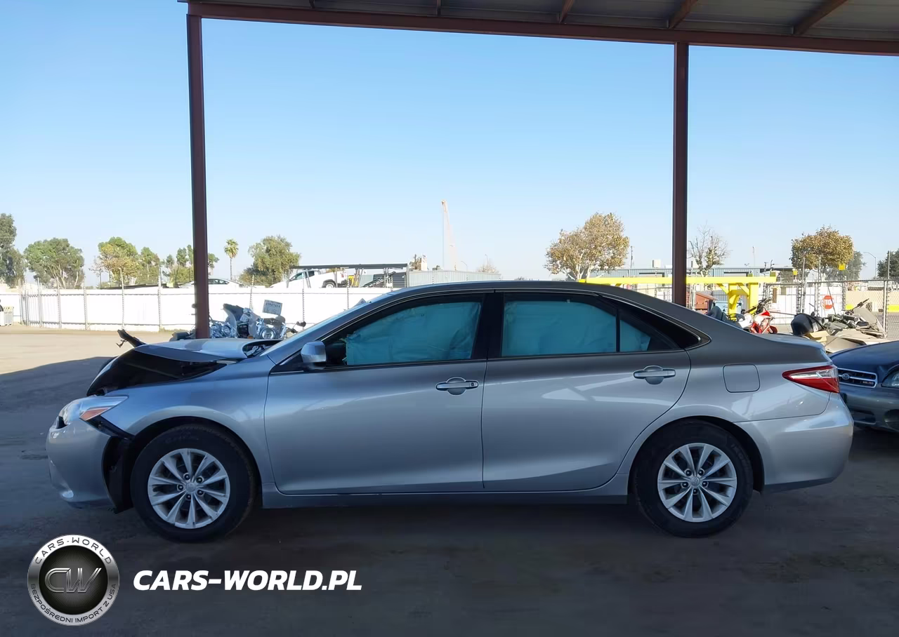 2016 Toyota Camry Le VIN:4T4BF1FK0GR525506 - 14