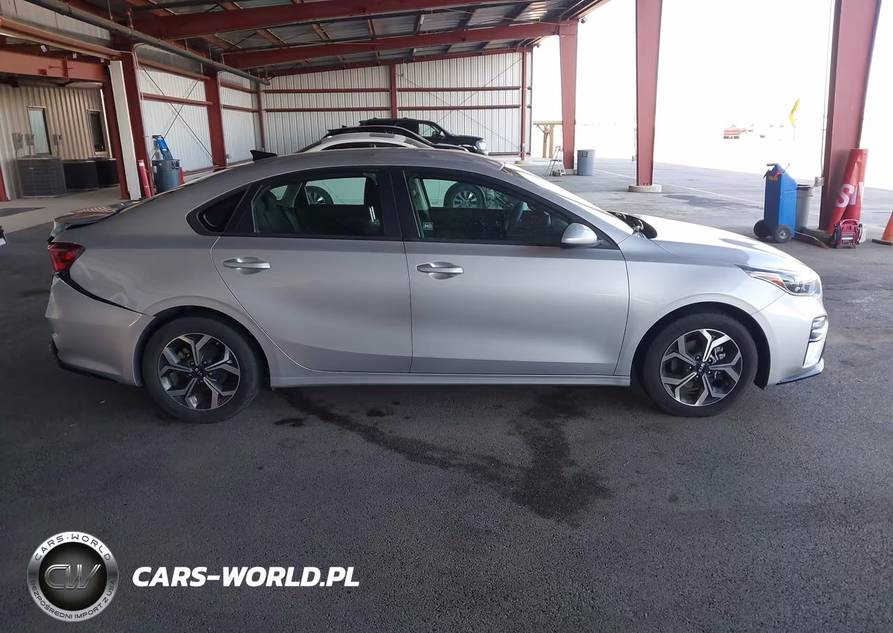 2020 Kia Forte Lxs VIN:3KPF24ADXLE217080 - 13