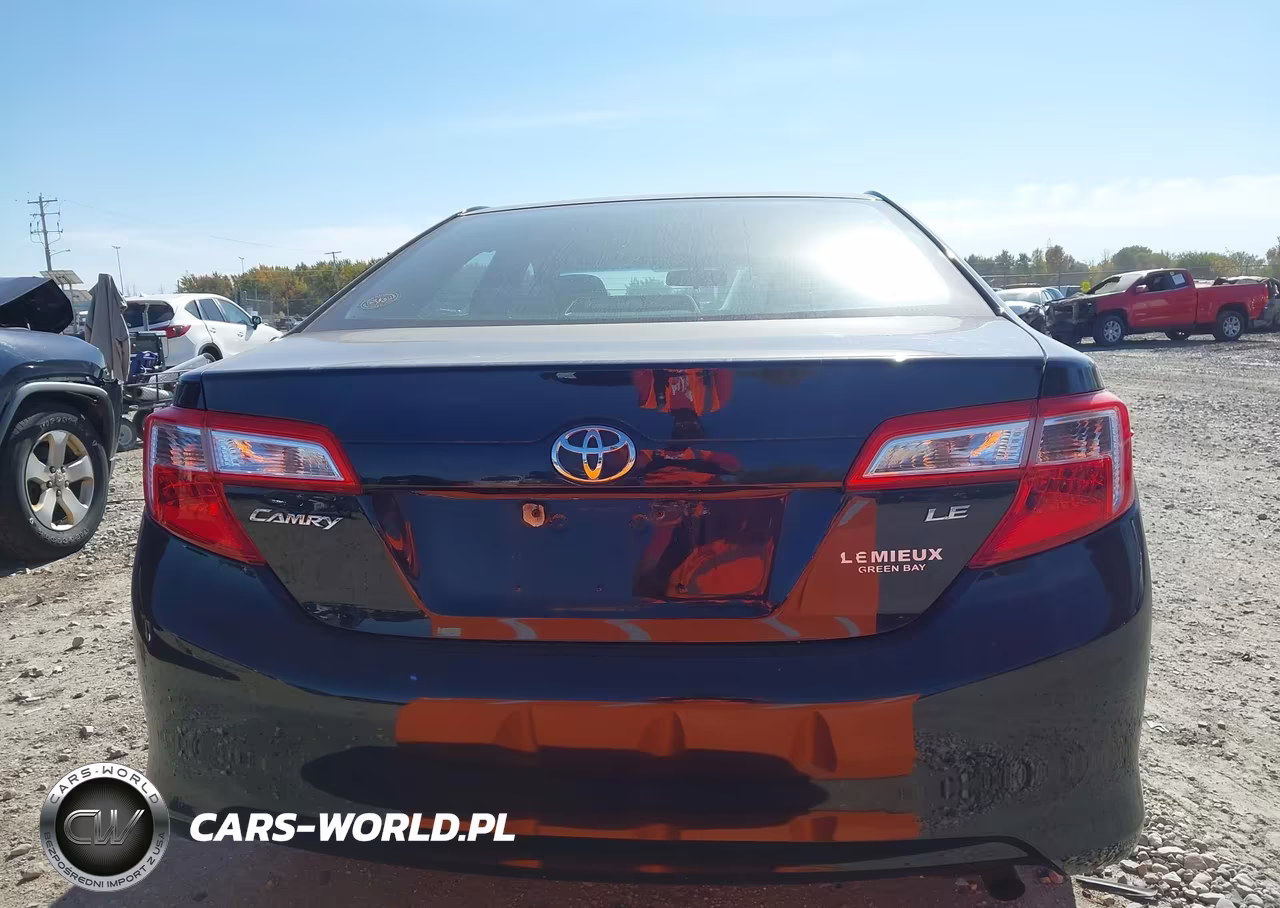2013 Toyota Camry Le VIN:4T4BF1FK5DR320582 - 17
