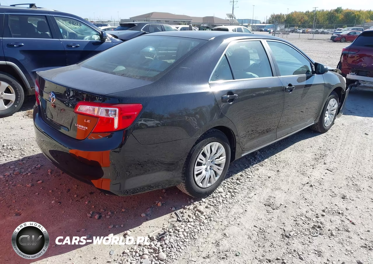2013 Toyota Camry Le VIN:4T4BF1FK5DR320582 - 4