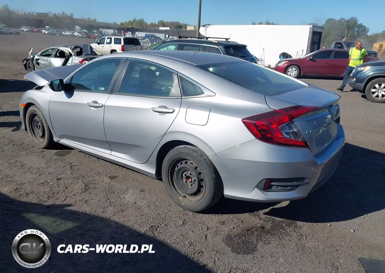 2018 Honda Civic Lx VIN:2HGFC2F5XJH573728 - 3
