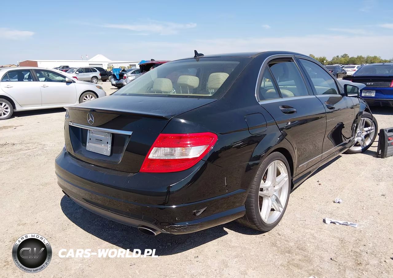 2010 Mercedes-Benz C 350 Sport VIN:WDDGF5GB9AF428588 - 4