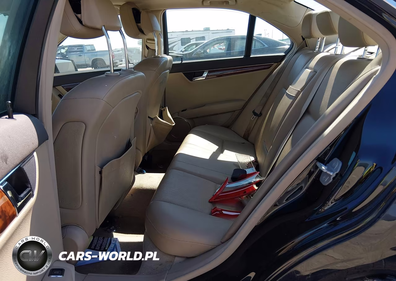 2010 Mercedes-Benz C 350 Sport VIN:WDDGF5GB9AF428588 - 8