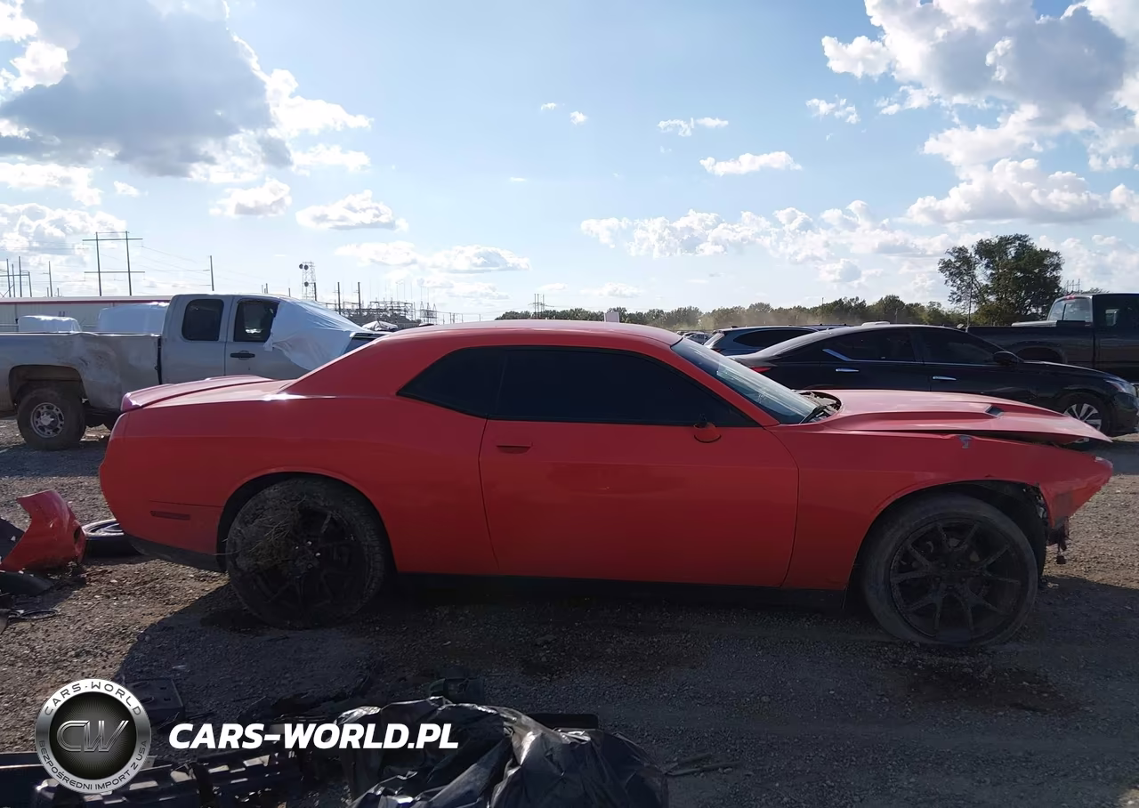 2019 Dodge Challenger Sxt VIN:2C3CDZAGXKH563531 - 14