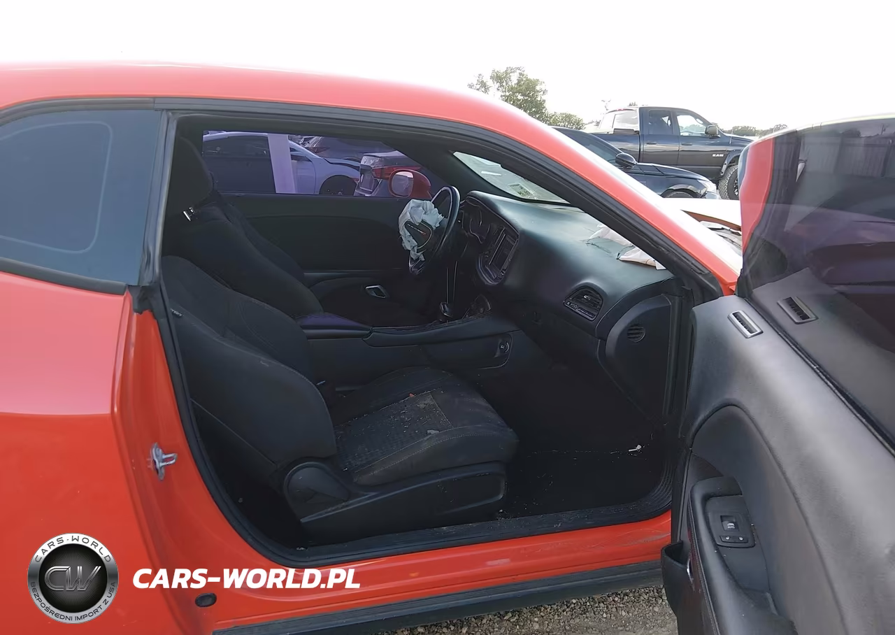 2019 Dodge Challenger Sxt VIN:2C3CDZAGXKH563531 - 5