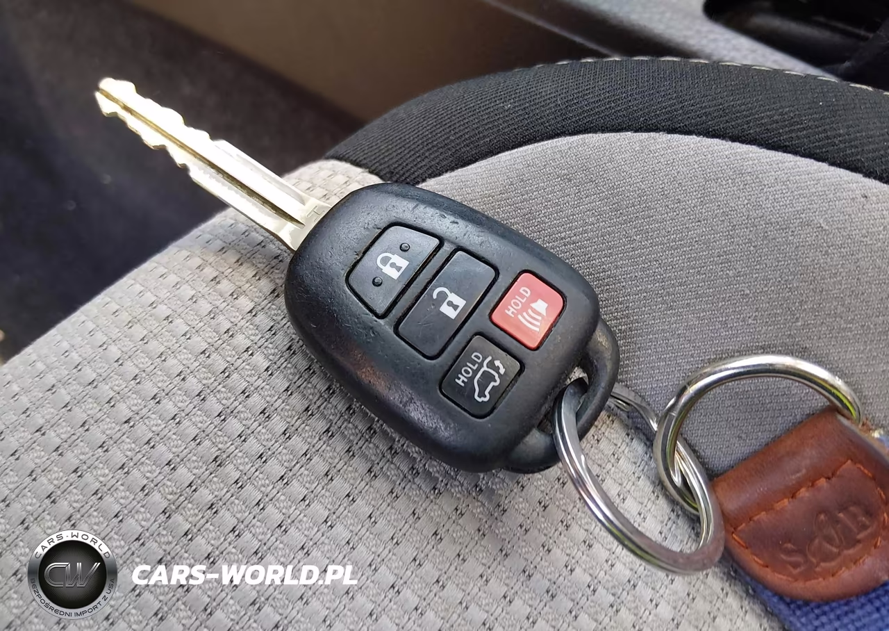 2017 Toyota Rav4 Xle VIN:2T3WFREV8HW327870 - 11