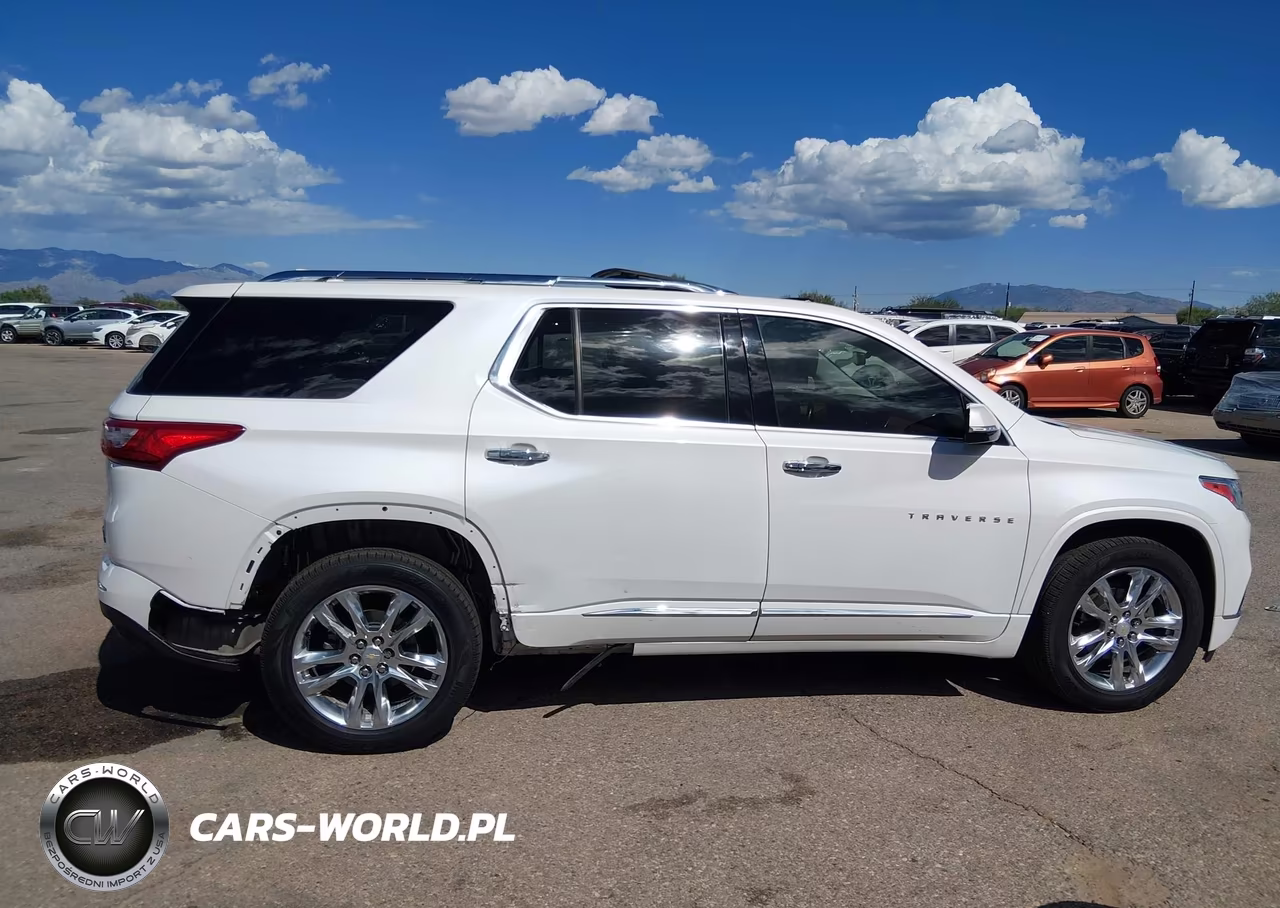 2019 Chevrolet Traverse High Country VIN:1GNEVJKW6KJ124454 - 13