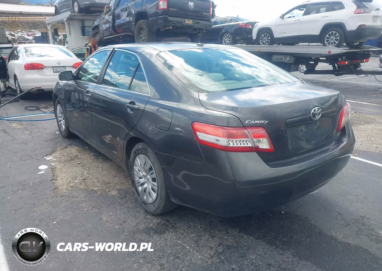 2010 Toyota Camry Le VIN:4T1BF3EK2AU526476 - 3
