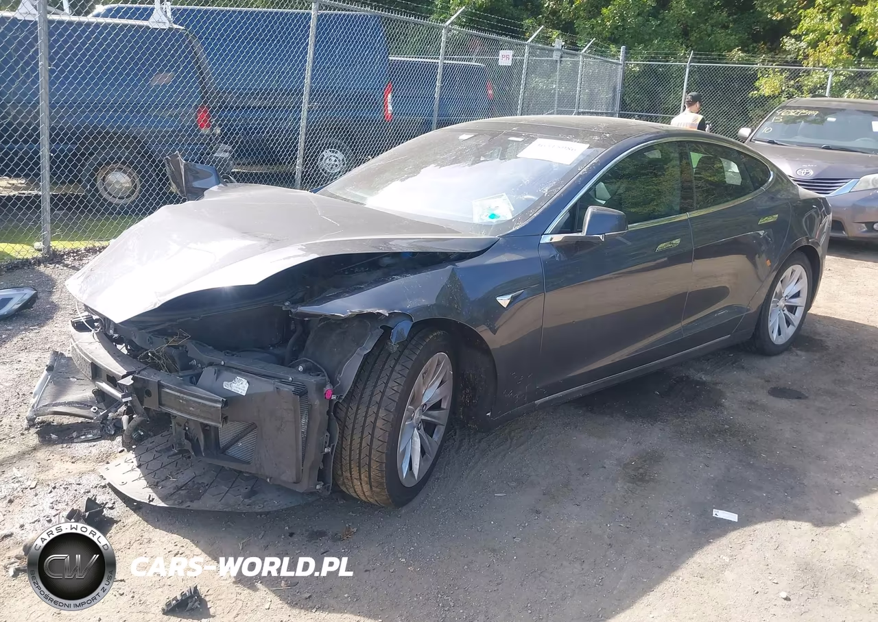 2018 Tesla Model S VIN:5YJSA1E24JF263231 - 2