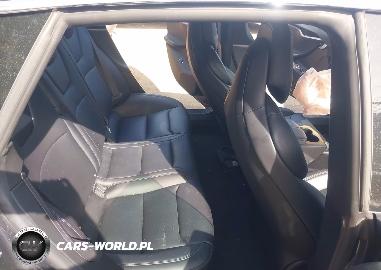 2018 Tesla Model S VIN:5YJSA1E24JF263231 - 8