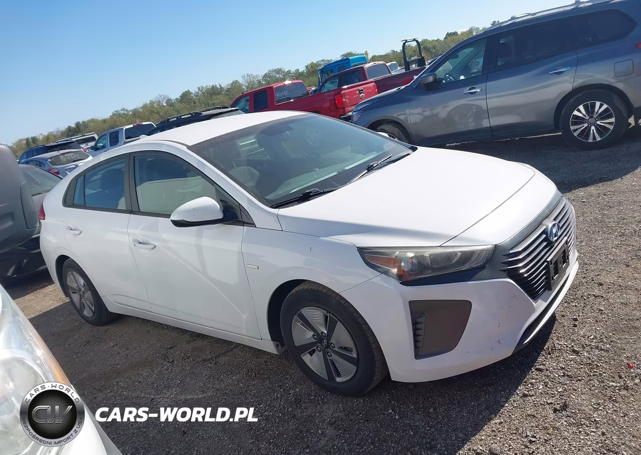 2018 Hyundai Ioniq Hybrid Blue VIN:KMHC65LC3JU076199 - 13