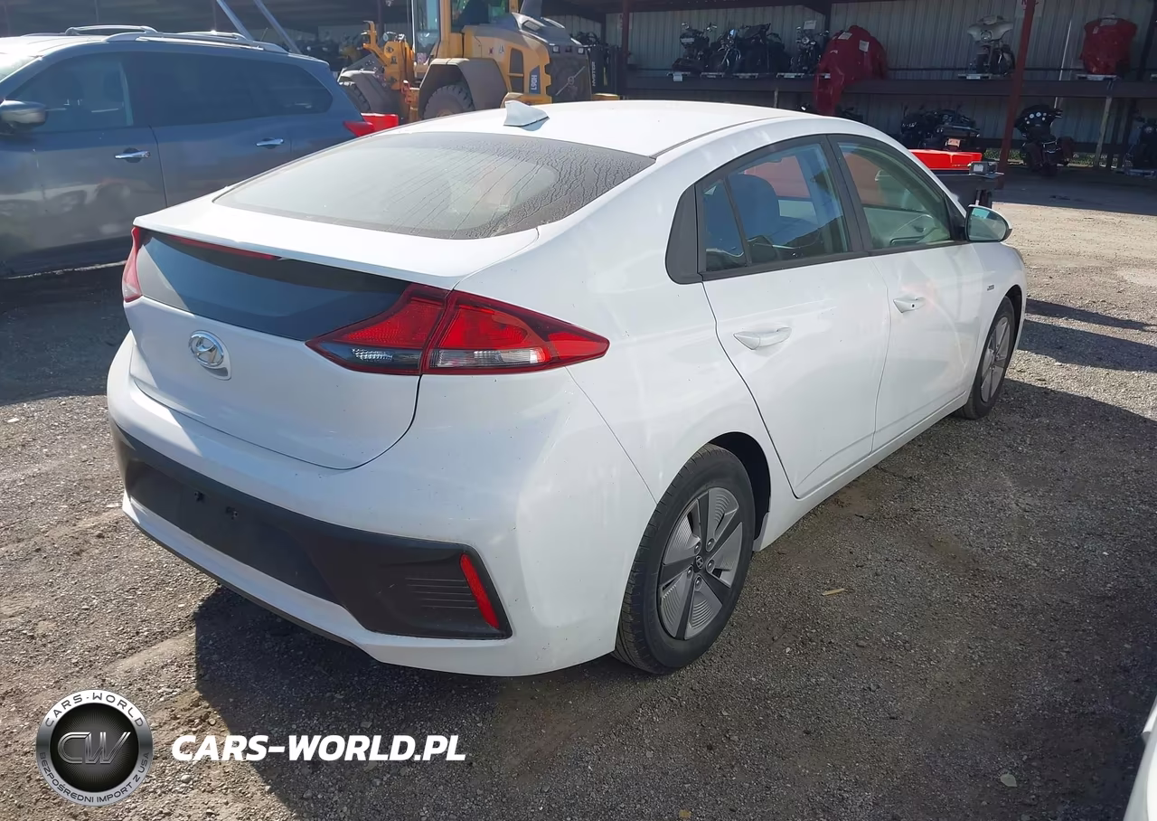 2018 Hyundai Ioniq Hybrid Blue VIN:KMHC65LC3JU076199 - 4
