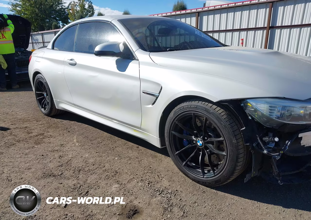 2015 BMW M4 VIN:WBS3U9C5XFJ967661 - 17
