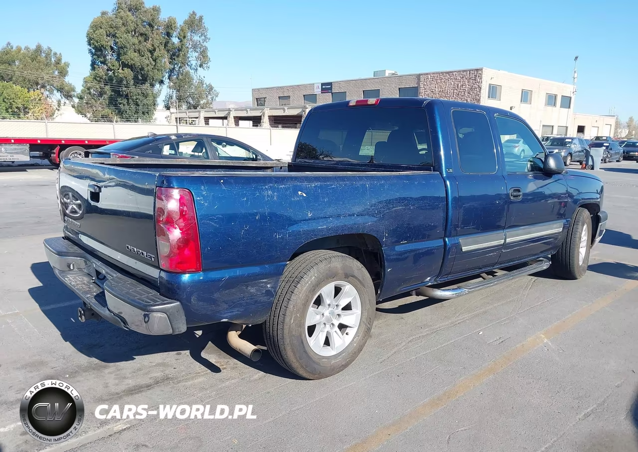 2003 Chevrolet Silverado 1500 Ls VIN:1GCEC19T23Z199617 - 4