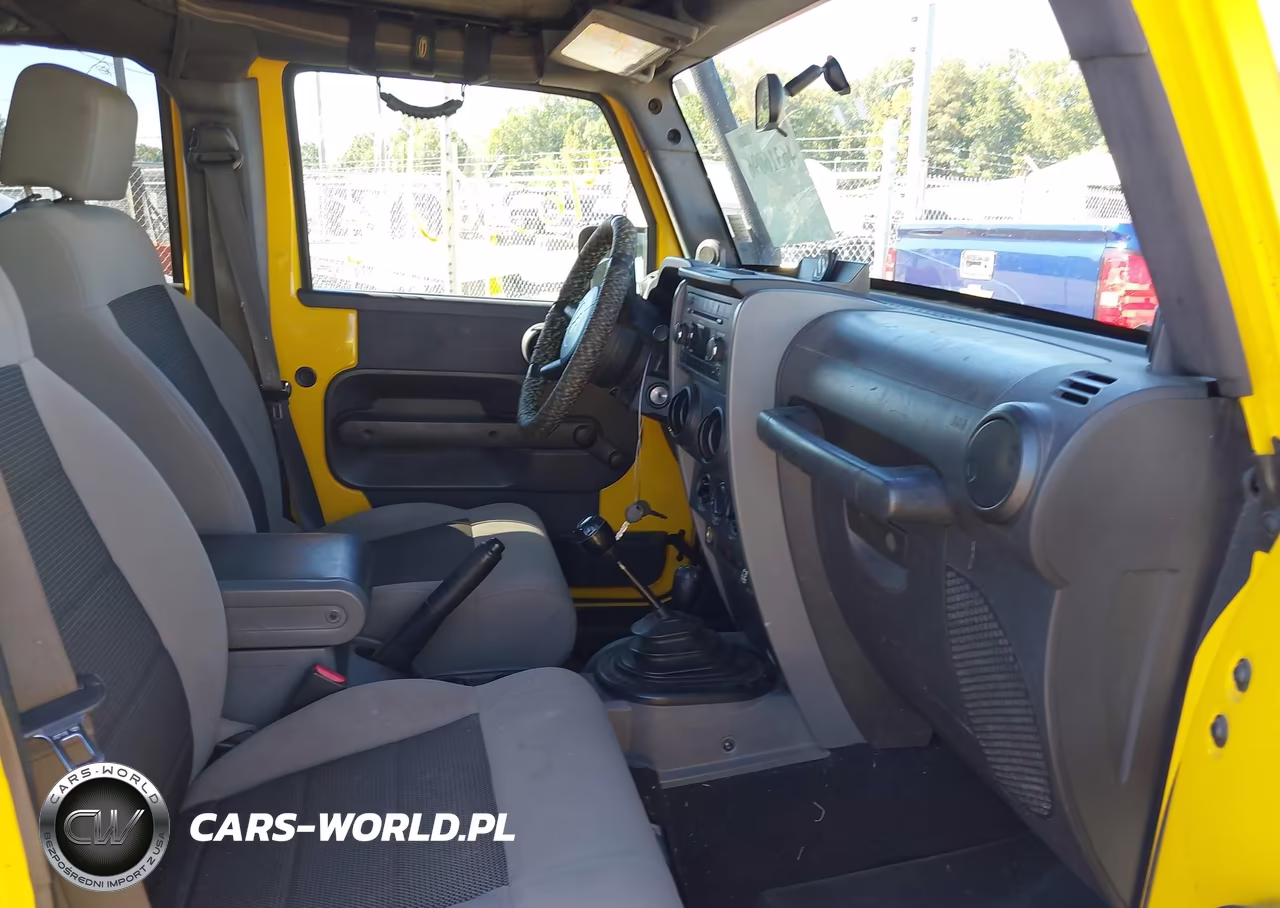 2008 Jeep Wrangler Unlimited X VIN:1J4GA39118L569484 - 5