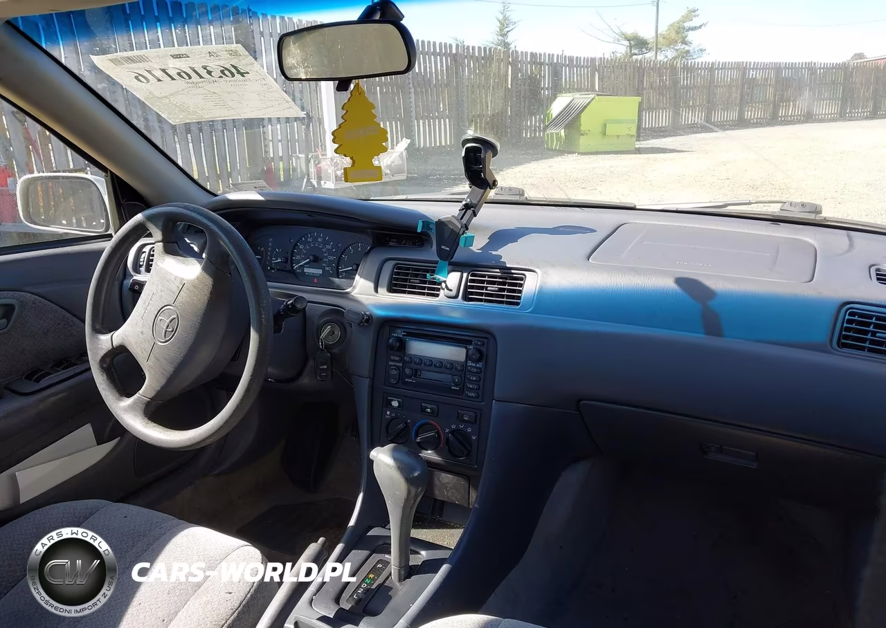 2001 Toyota Camry Le VIN:4T1BG22K61U848646 - 5