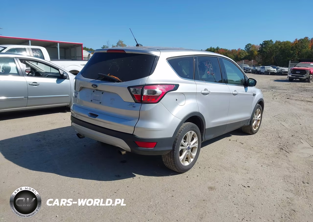 2017 Ford Escape Se VIN:1FMCU9GD7HUC04289 - 4
