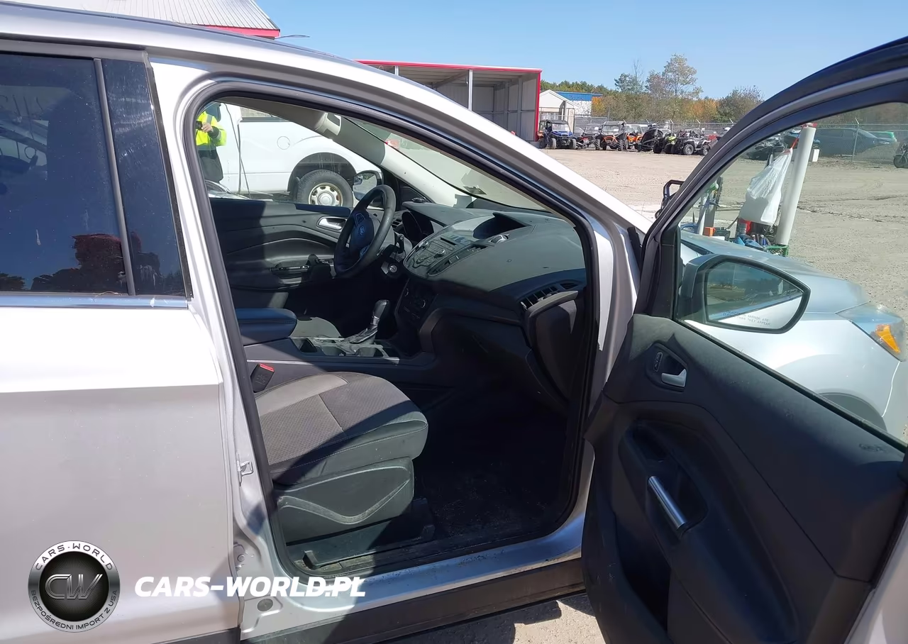 2017 Ford Escape Se VIN:1FMCU9GD7HUC04289 - 5