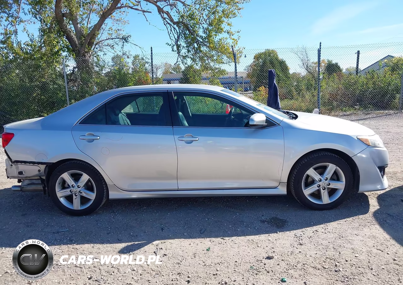 2014 Toyota Camry Se VIN:4T1BF1FK8EU419893 - 13