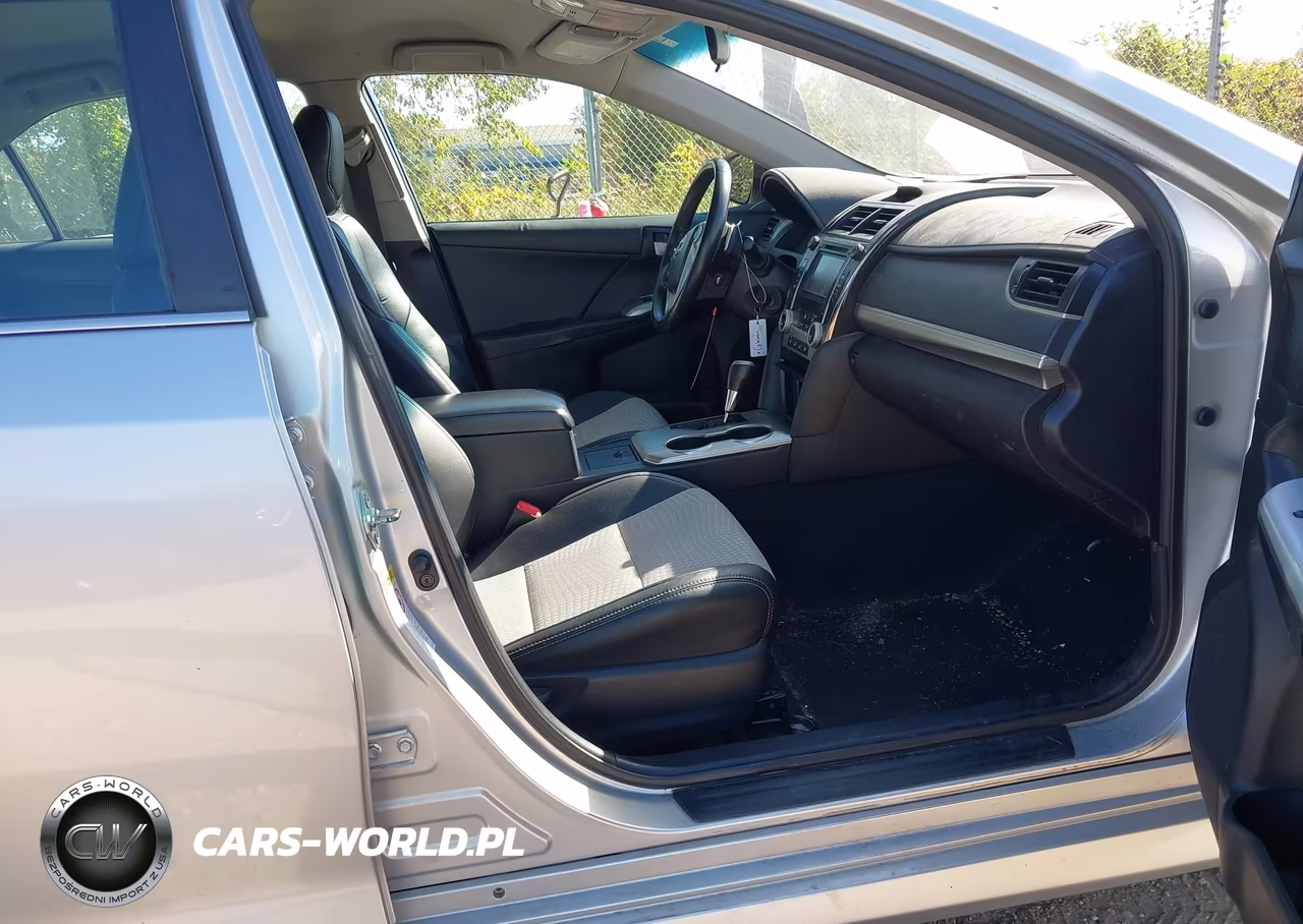 2014 Toyota Camry Se VIN:4T1BF1FK8EU419893 - 5