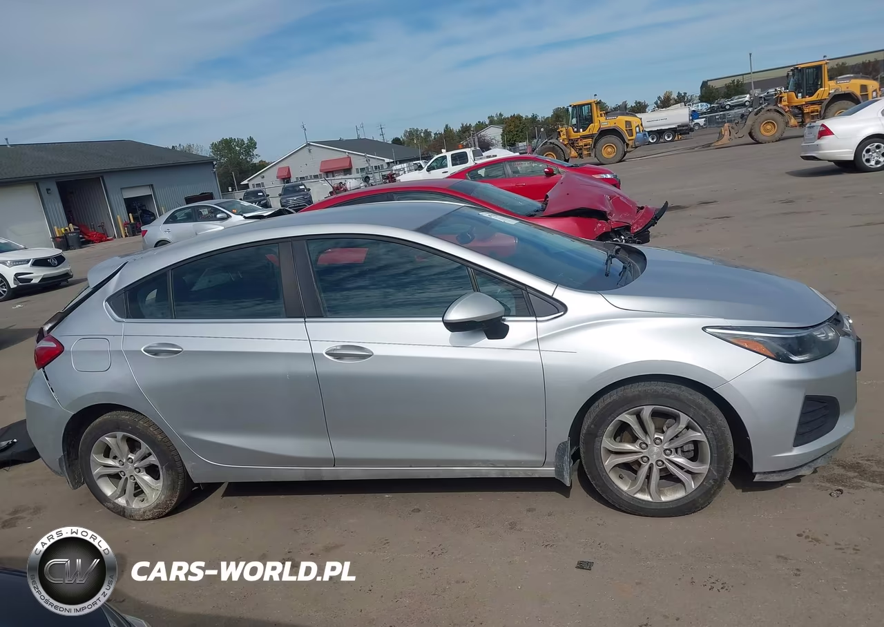 2019 Chevrolet Cruze Lt VIN:3G1BE6SMXKS598647 - 13