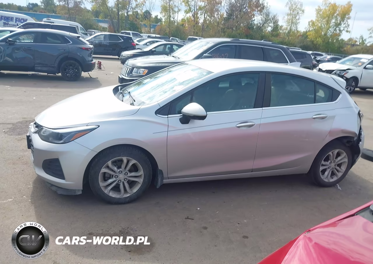 2019 Chevrolet Cruze Lt VIN:3G1BE6SMXKS598647 - 14