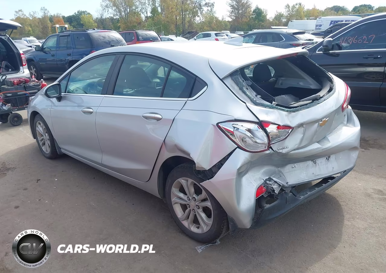 2019 Chevrolet Cruze Lt VIN:3G1BE6SMXKS598647 - 3