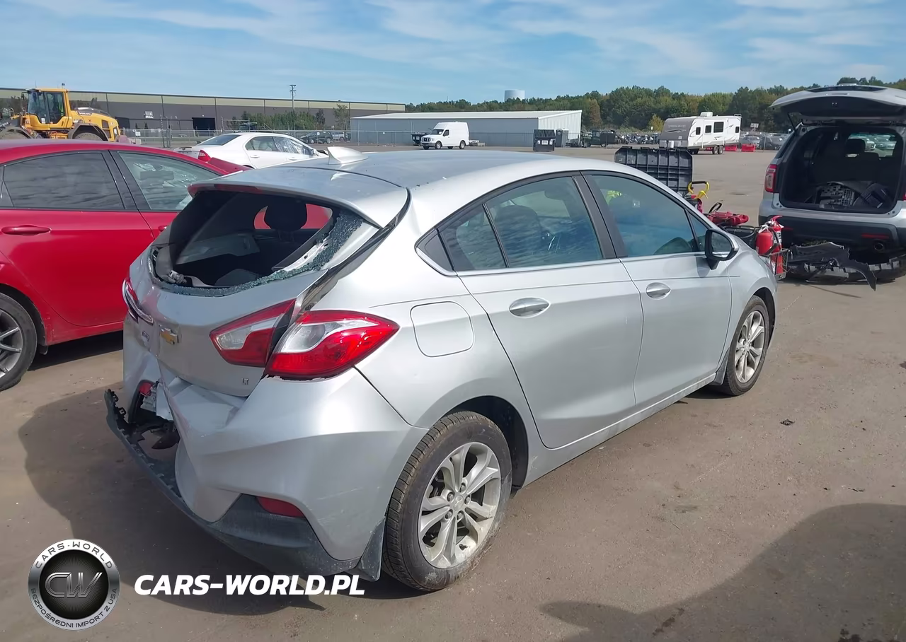 2019 Chevrolet Cruze Lt VIN:3G1BE6SMXKS598647 - 4