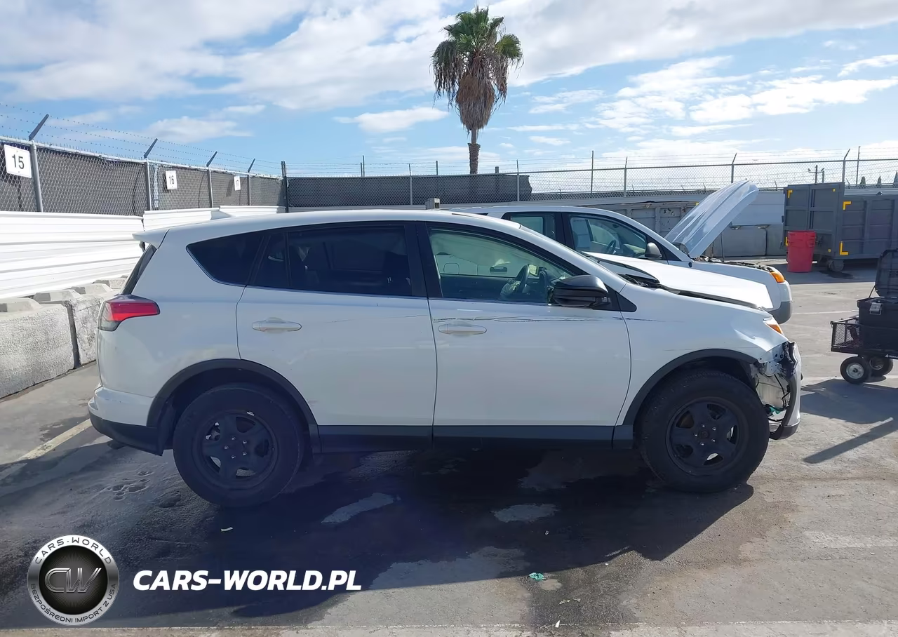 2017 Toyota Rav4 Le VIN:JTMZFREV0HJ717938 - 13