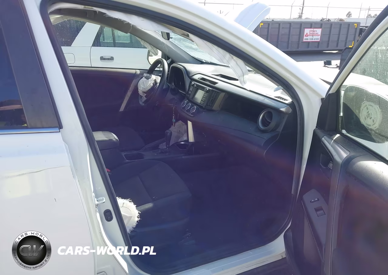 2017 Toyota Rav4 Le VIN:JTMZFREV0HJ717938 - 5