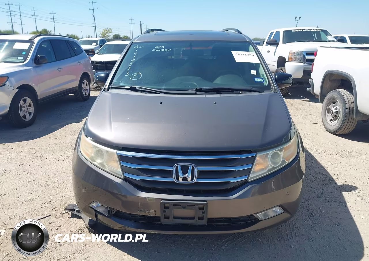 2013 Honda Odyssey Touring-Touring Elite VIN:5FNRL5H94DB079629 - 12