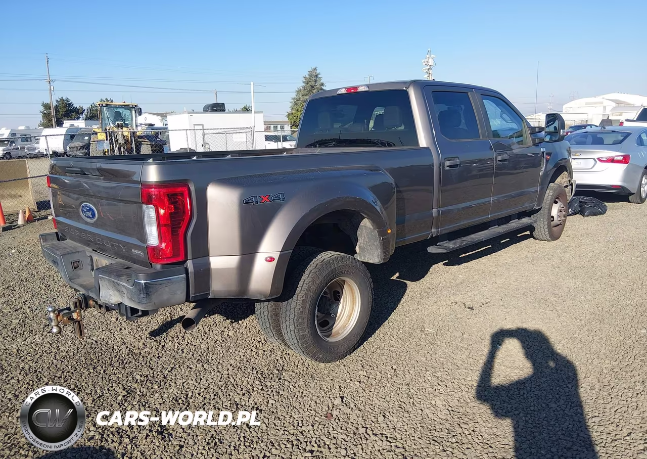 2019 Ford F-350 Xl VIN:1FT8W3D63KEE75391 - 4