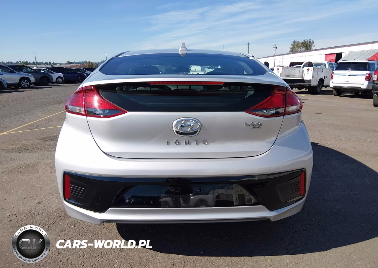 2018 Hyundai Ioniq Hybrid Blue VIN:KMHC65LC9JU099759 - 16