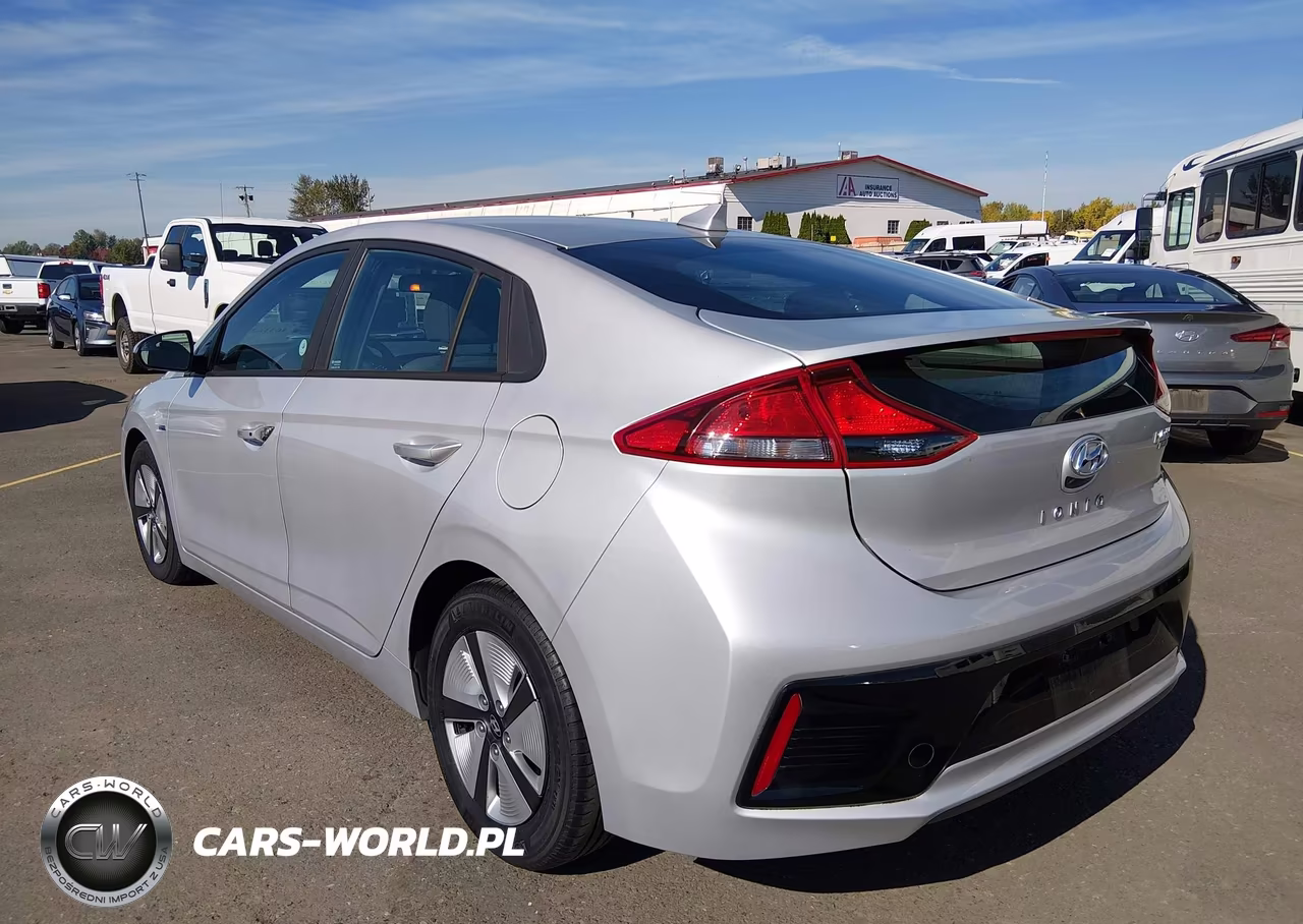 2018 Hyundai Ioniq Hybrid Blue VIN:KMHC65LC9JU099759 - 3