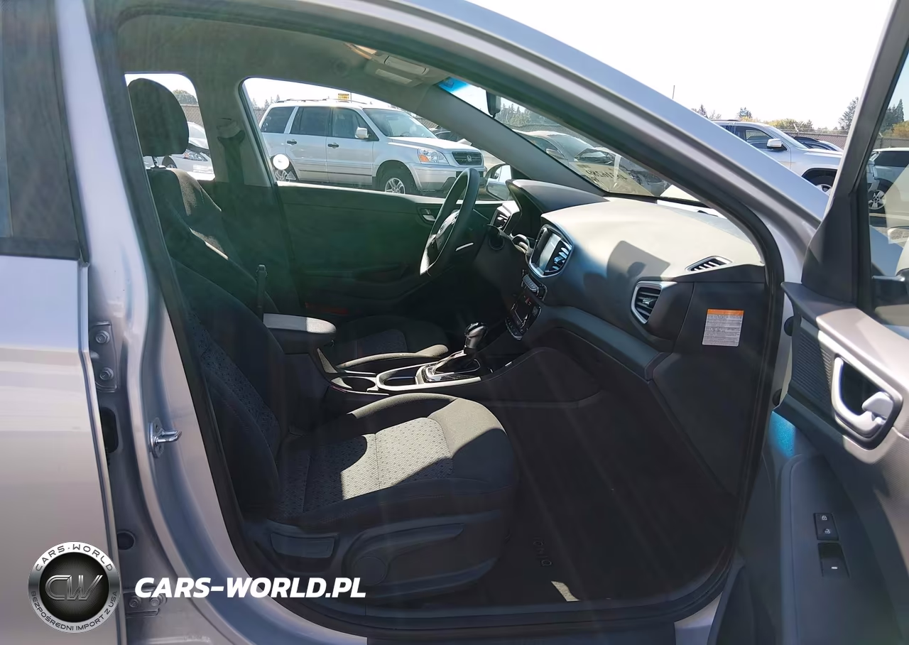 2018 Hyundai Ioniq Hybrid Blue VIN:KMHC65LC9JU099759 - 5
