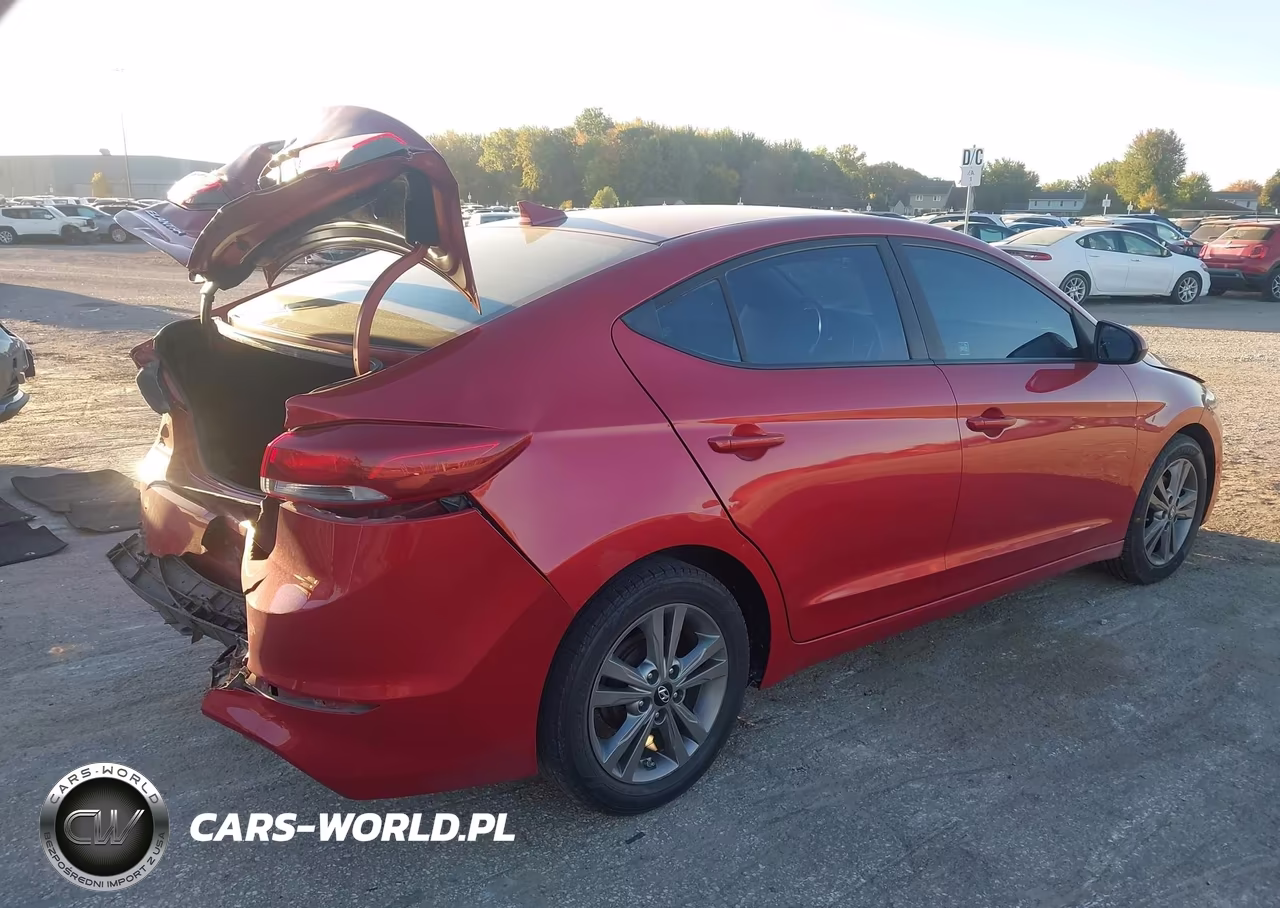 2017 Hyundai Elantra Se VIN:5NPD84LF2HH013123 - 4
