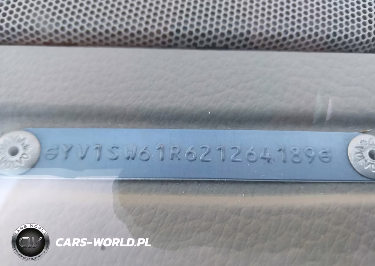 2002 Volvo V70 2.4 VIN:YV1SW61R621264189 - 9