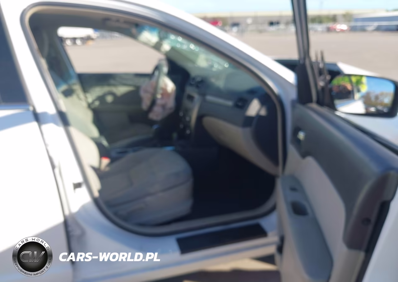 2010 Ford Fusion Se VIN:3FAHP0HA3AR293881 - 5