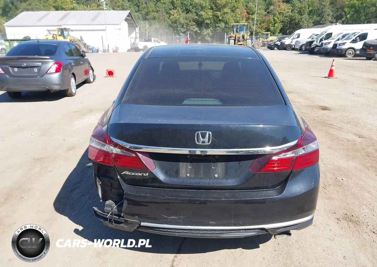 2017 Honda Accord Lx VIN:1HGCR2F33HA233880 - 17