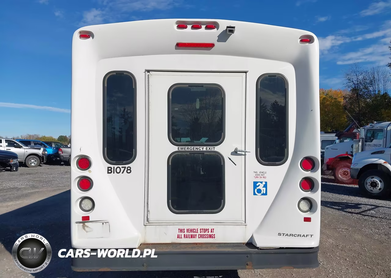 2018 Ford E-350 Cutaway VIN:1FDEE3F69JDC20988 - 17