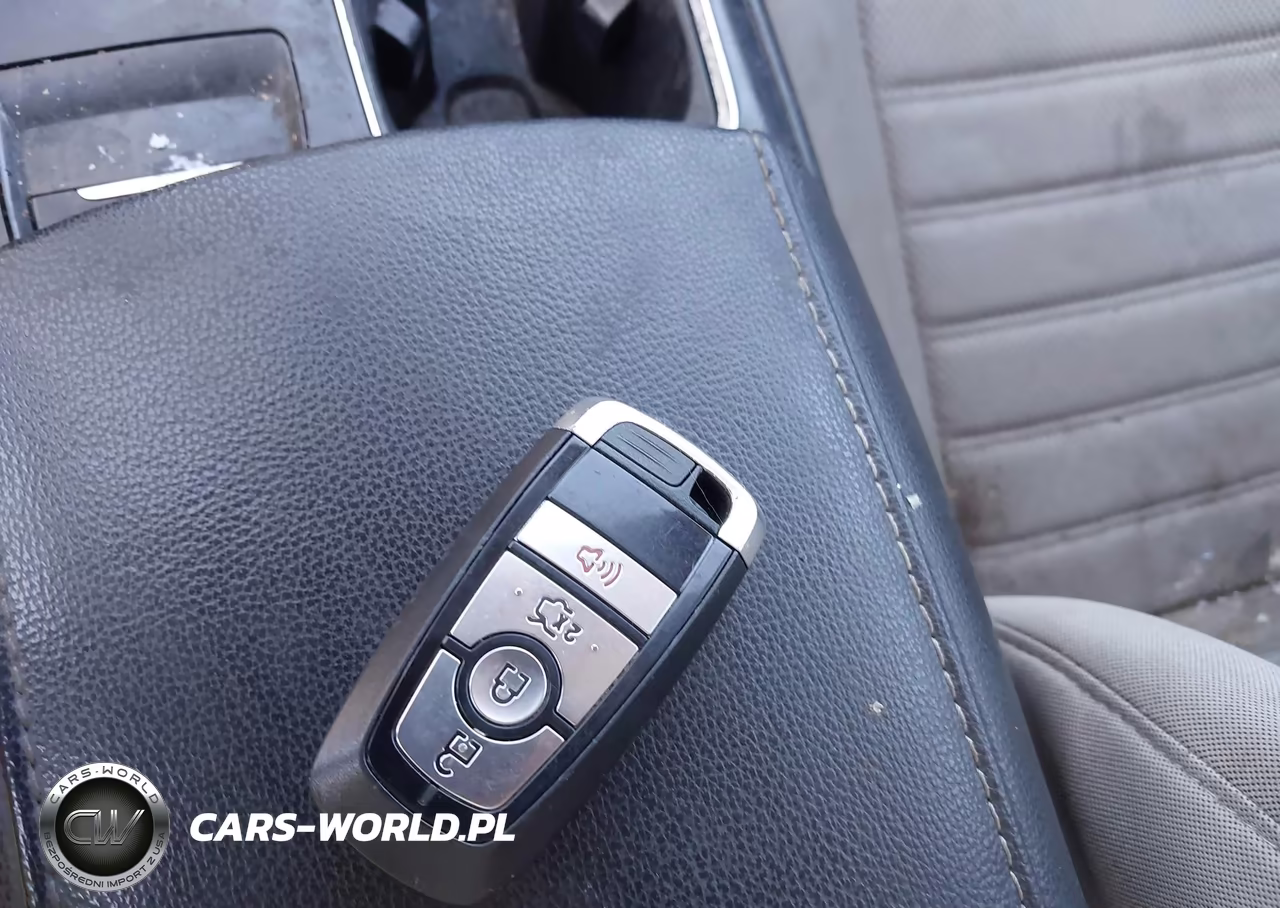 2019 Ford Fusion S VIN:3FA6P0G73KR282359 - 11