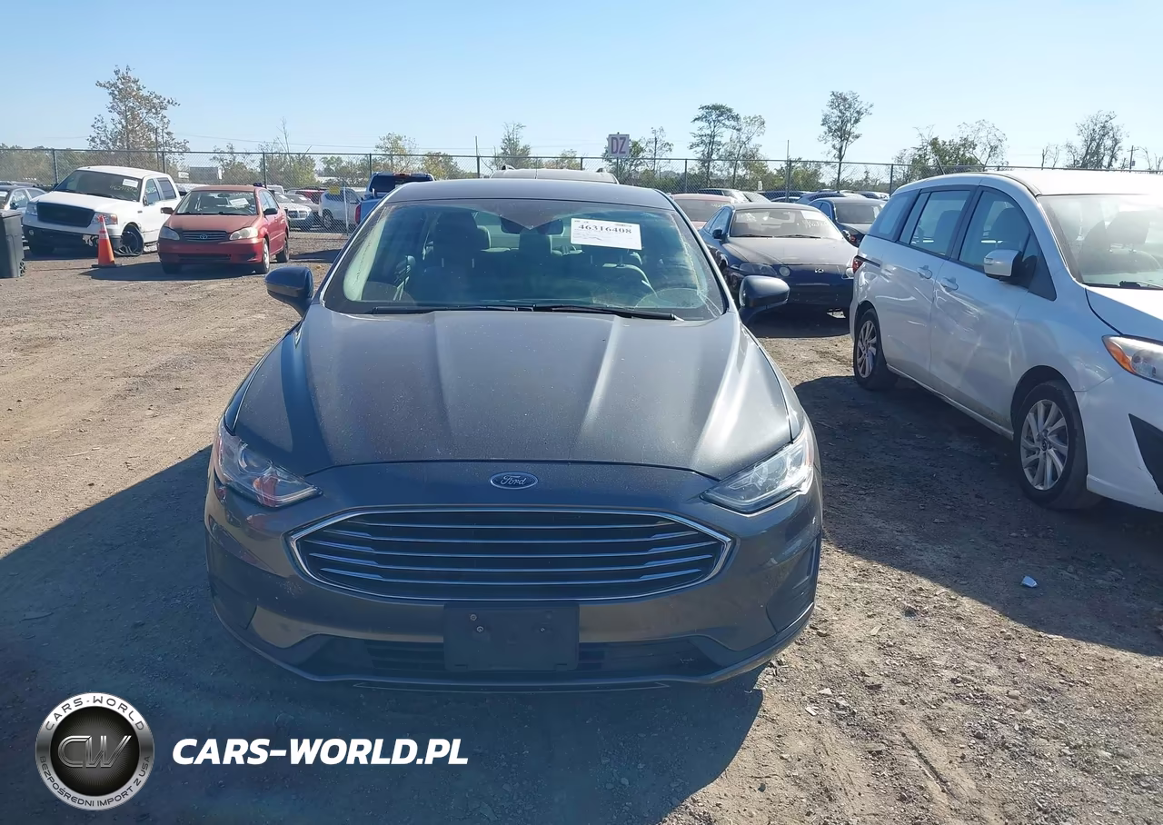 2019 Ford Fusion S VIN:3FA6P0G73KR282359 - 12