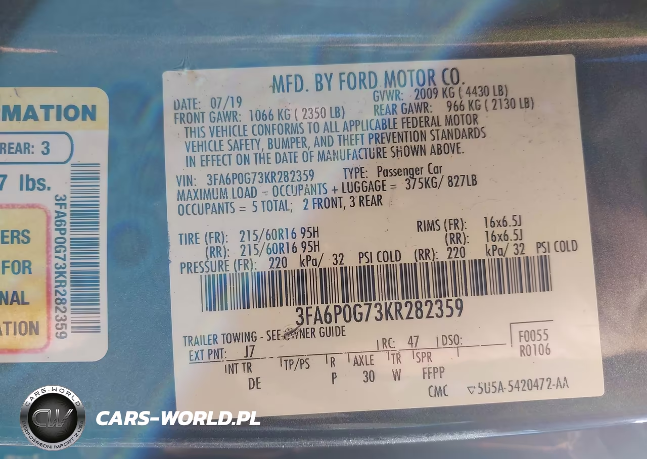2019 Ford Fusion S VIN:3FA6P0G73KR282359 - 9