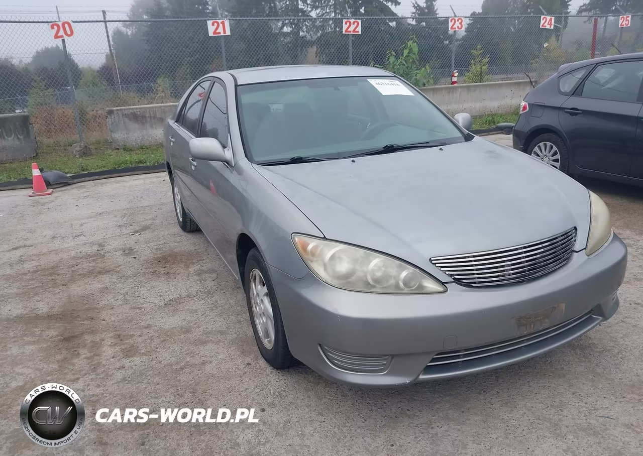 2005 Toyota Camry Le