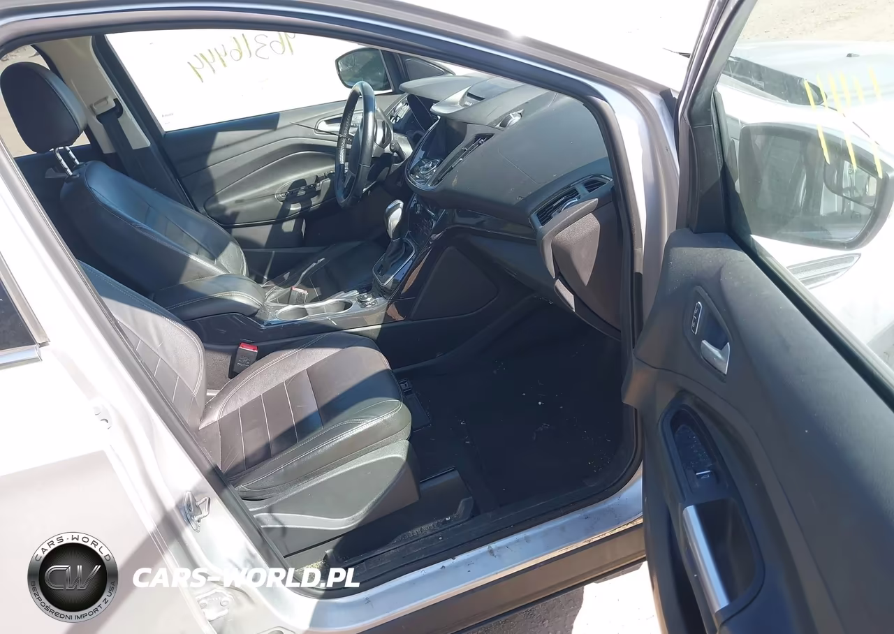 2014 Ford Escape Titanium VIN:1FMCU9J9XEUA54680 - 5
