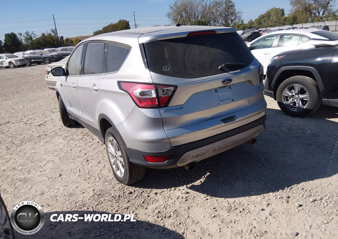 2017 Ford Escape Se VIN:1FMCU0GD7HUC58719 - 3