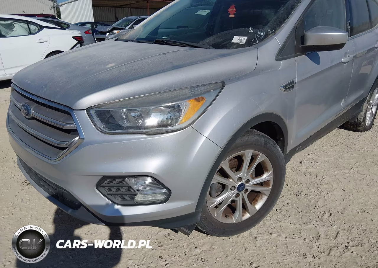 2017 Ford Escape Se VIN:1FMCU0GD7HUC58719 - 6