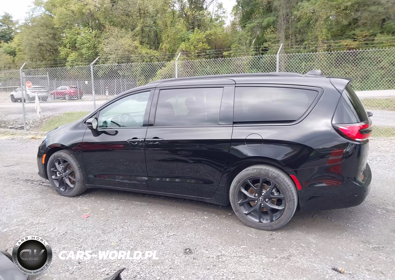 2026 Chrysler Pacifica Limited VIN:2C4RC1GG7TR161849 - 14