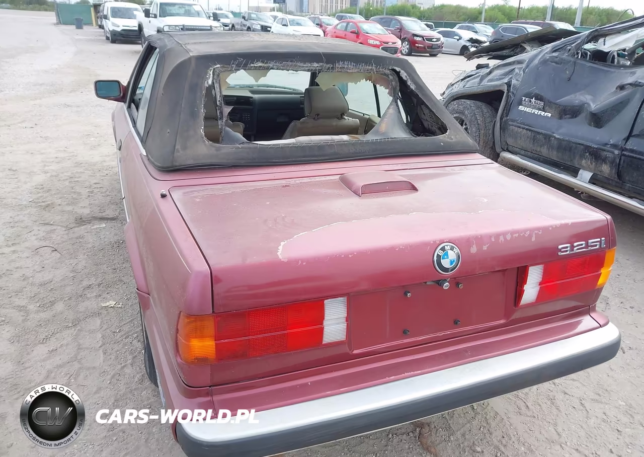 1991 BMW 325 Ic Automatic VIN:WBABB2319MEC24685 - 12